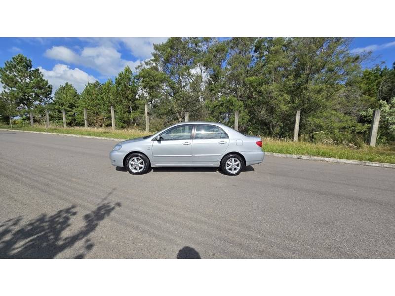 TOYOTA - COROLLA - 2006/2006 - Prata - R$ 39.900,00